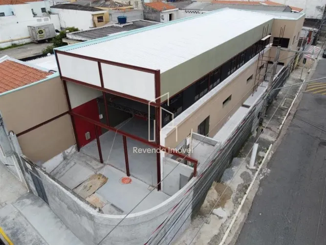 Galpão Comercial de 520m² na Vila Baruel, São Paulo-SP: 2 Salas, 4 Banheiros, 2 Vagas - La