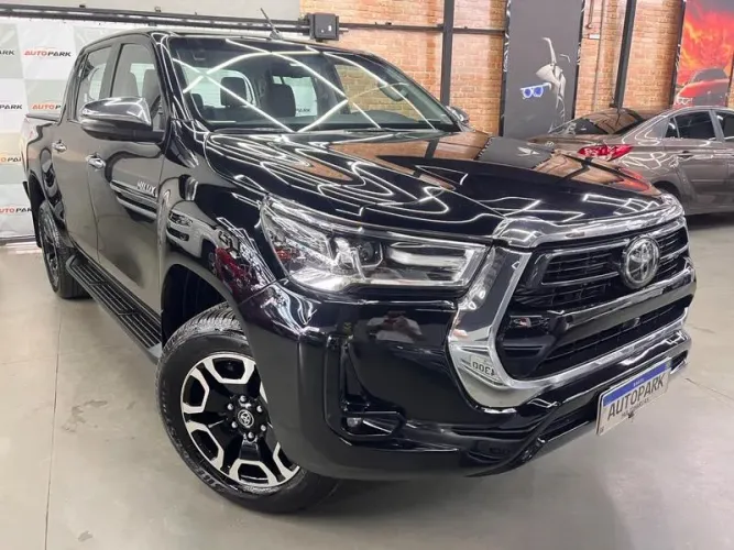 Toyota Hilux CD SRX 4X4 2.8 TDI 16V Diesel Aut. 2022