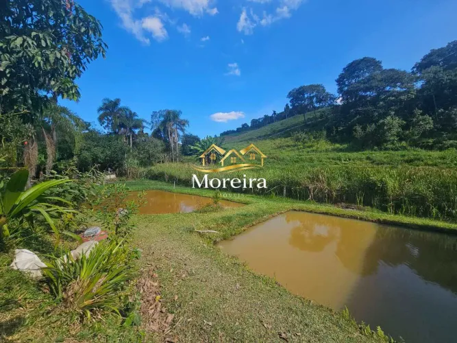 Chácara com lago em Ibiúna antes do centro da cidade