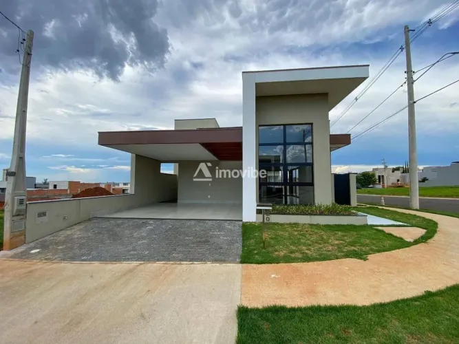 Casa com 04 Quartos, sendo suítes, 195m² no Condomínio Solar das Esmeraldas em Nova Odessa