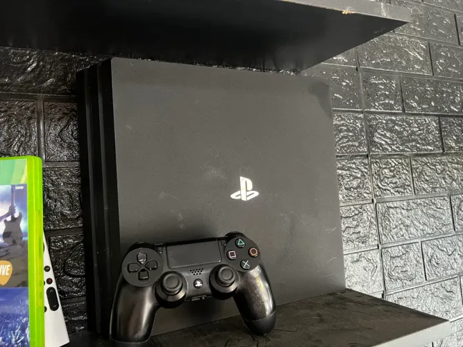 Ps4 Pro HD 1Tb