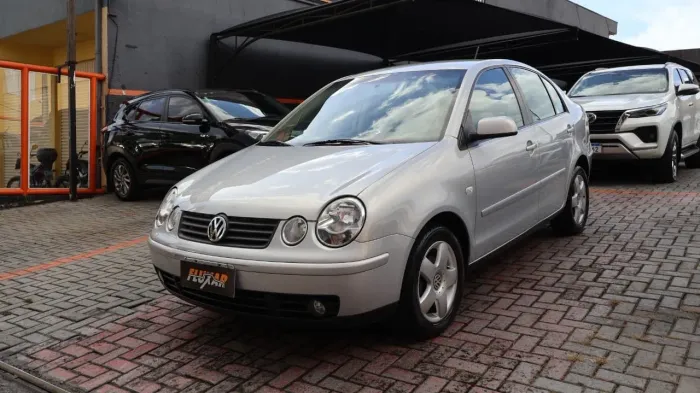 Volkswagen Polo Sedan Evidence 1.6 MI T.flex 8V 4P 2005