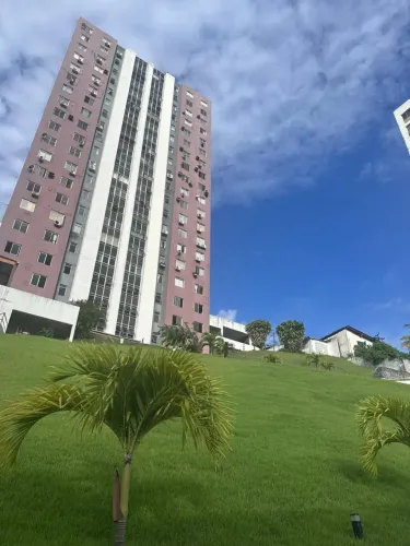 Apto 3/4 com suíte, super espaçoso na Garibaldi/Federação