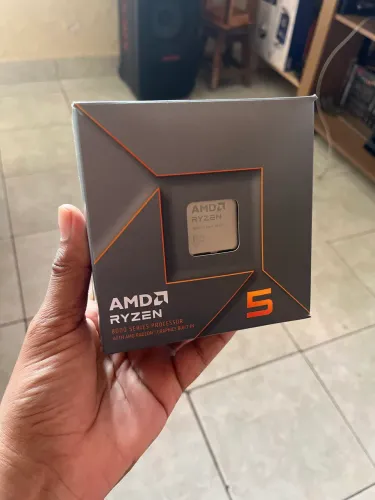 AMD Ryzen 5 8500G