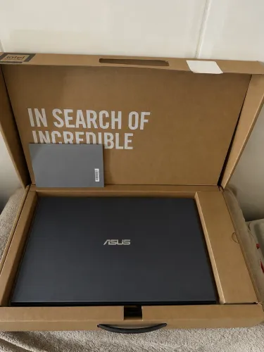 Notebook ASUS 9 meses de uso garantia até 2028
