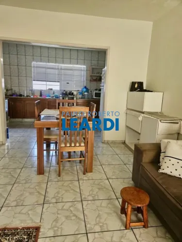 CASA TÉRREA - JARDIM PINHEIROS - SP
