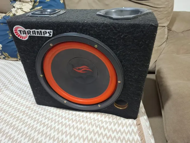 VENDO CAIXA DE SOM AUTOMOTIVO