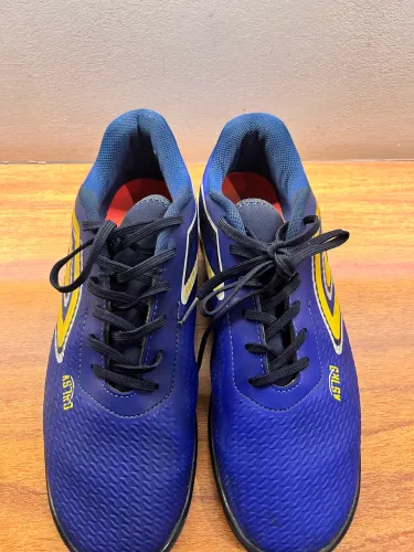 Chuteira Umbro society 39/40