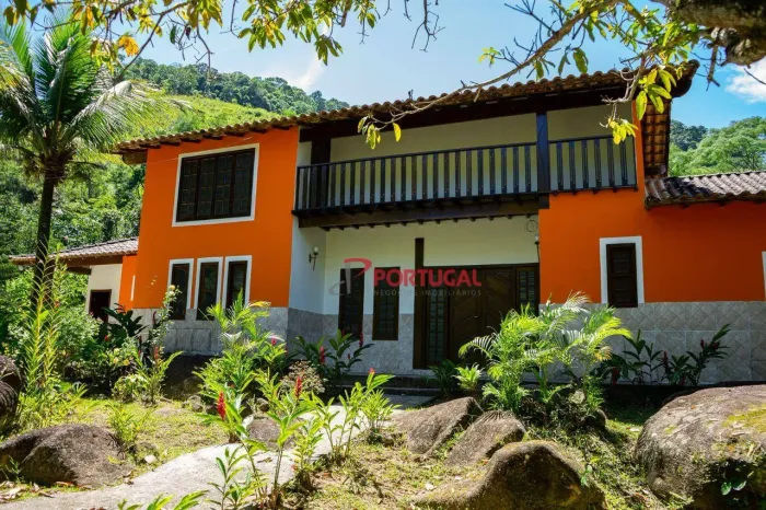 Sítio com 4 dormitórios à venda, 13800 m² por R$ 1.300.000,00 - Areia Branca - Macaé/RJ