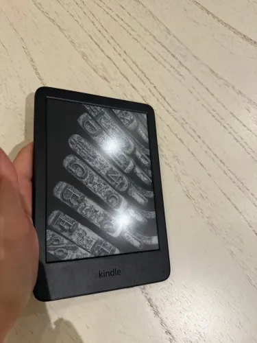 Kindle 11ª Geração 2024 16GB Wi-Fi - Preto - usado 2 vezes