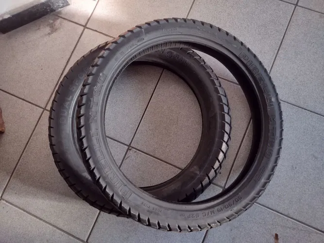 2 Pneus, Pirelli MT60 e LEVORIN.