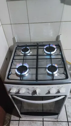 Fogão de 4 bocas