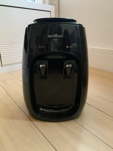 Bebedouro Acqua preto bivolt Britânia