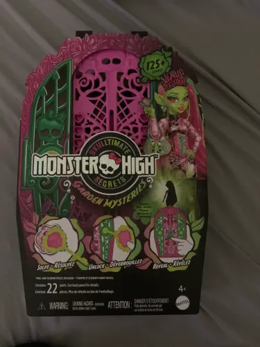 Monster High Venus Skulltimate Secrets na Caixa