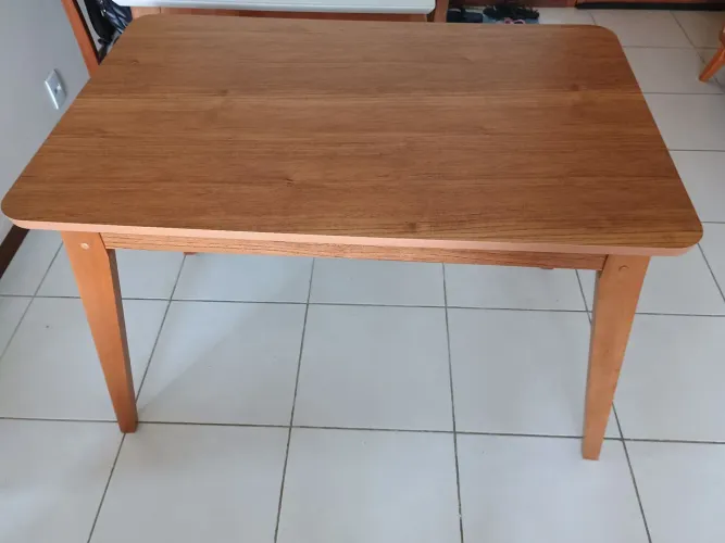 Mesa elegance candian 120 x 80 novíssima 4 lugares