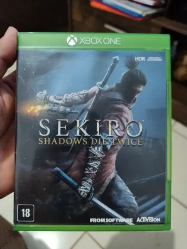 Sekiro Shadows die twice Xbox one( com poster)