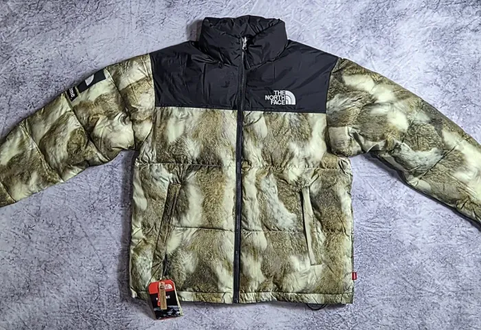 Jaqueta Puffer The North Face x Supreme Nuptse 