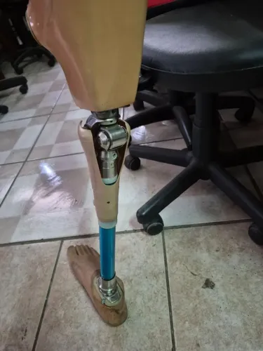 Prótese Perna Direita