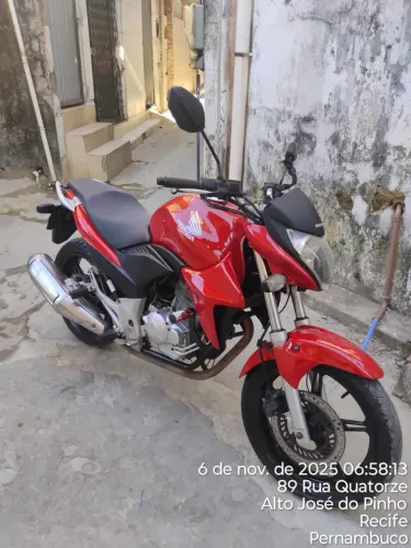Vende-se cb300 2014 