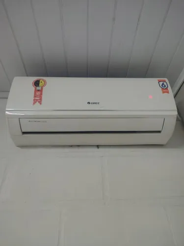 Ar-condicionado Split 9.000BTUs Gree Inverter Frio GWC12ATBXA-D6DNA1A