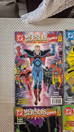 Minissérie DC versus Marvel Comics 2