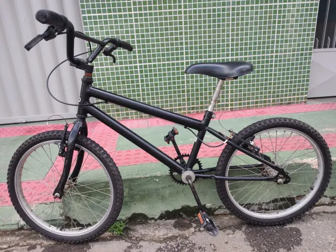 Bicicleta Top de Linha (OPORTUNIDADE) !!!