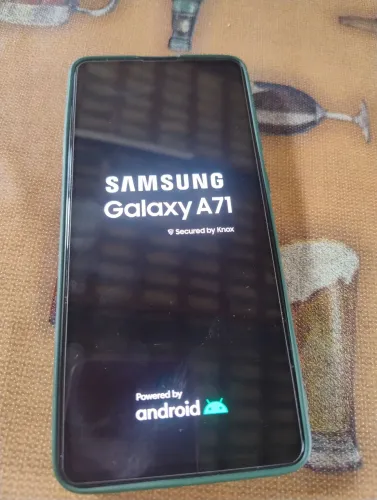 Vendo um celular 