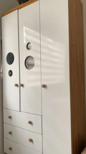 Guarda roupa infantil