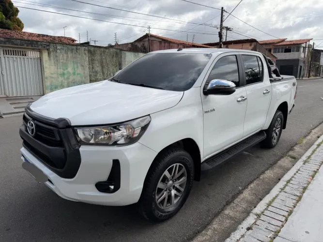 Toyota Hilux CD 4X4 2.8 Diesel Mec. 2021