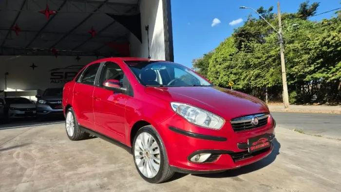 Fiat Grand Siena Attrac. 1.4 EVO F.flex 8V 2013