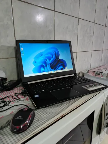 Notebook Acer i5 7gen, com 8gb memória, Nvme, teclado novo, bat ok, carregador original.