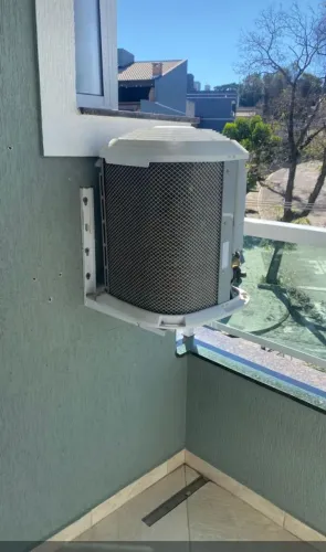 Vendo um aparelho de ar condicionado 