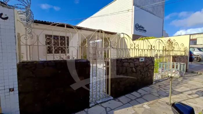 Casa à Venda no Bairro 13 de Julho