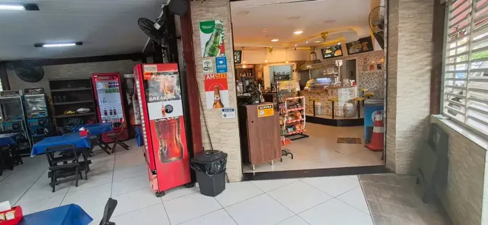 Padaria bem localizada de esquina na Zona Leste. Ref; 1166