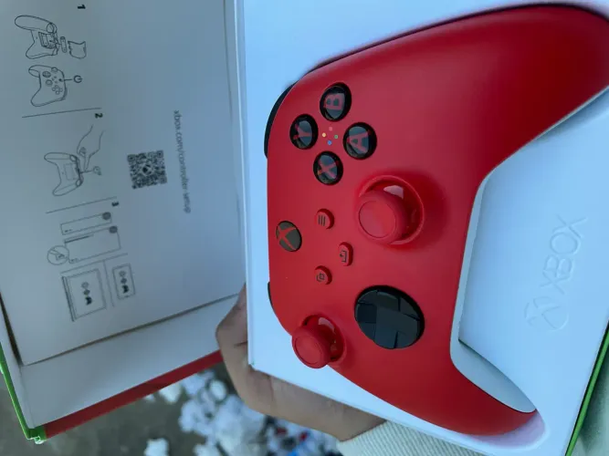 Controle Xbox pulse red novo 3 meses de uso com 9 meses de garantia