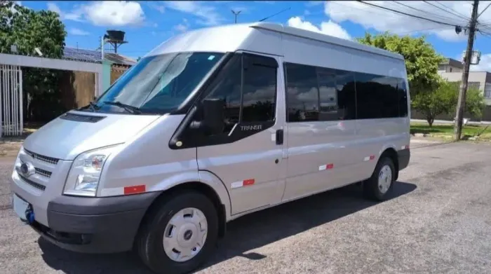 Ford Transit Furgão 2.2 Tdci Longa Diesel 2013