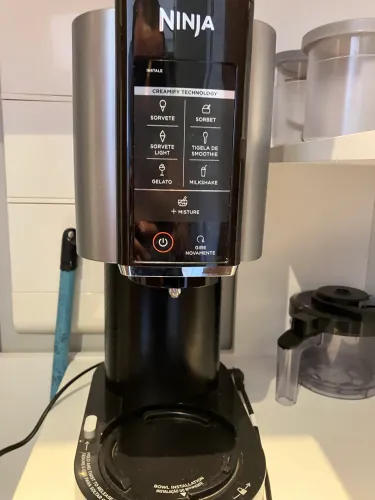 Sorveteira Ninja Creami NC301BZA 800W 470ml