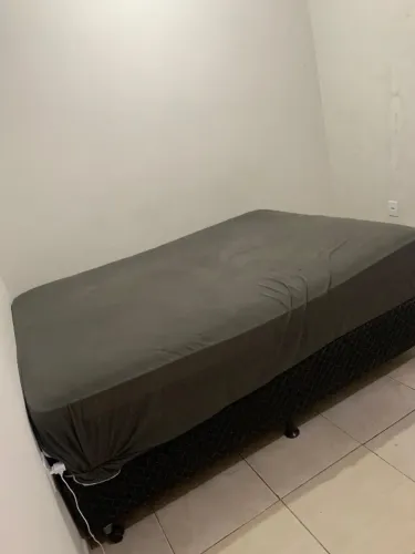 Cama queen size
