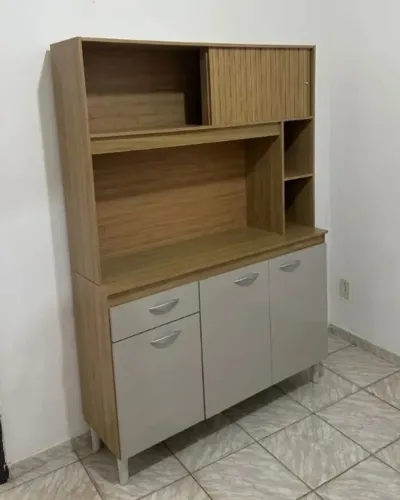 Armário de Cozinha com Balcão e Nichos - Ótimo Estado