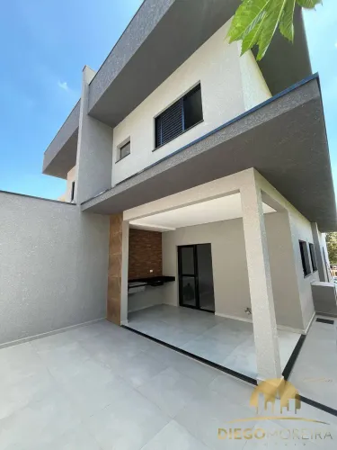SobradoS à venda com 3 Suítes em Atibaia