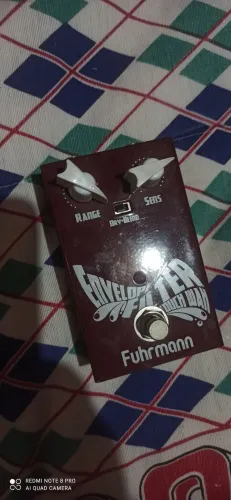 Pedais ( Envelope filter Fuhrmann e Pedal Oitavador da Behringer )