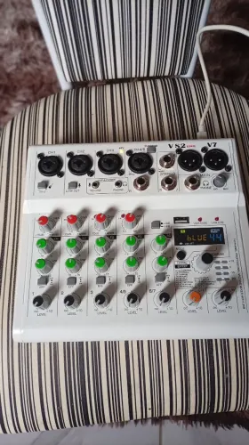 Mesa de som com interface