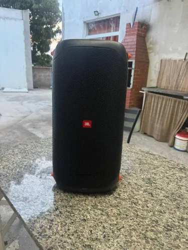 Vendo caixa de som JBL