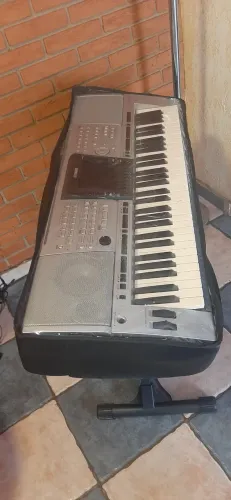 TECLADO YAMAHA PSR 3000
