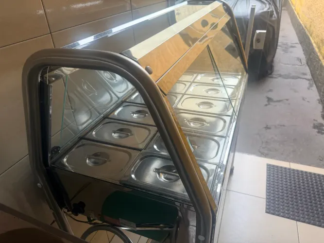 Expositor selv service 220v completo leiam o anúncio