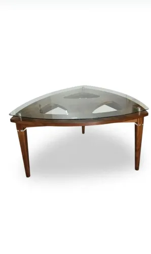 Mesa triangular