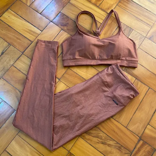 conjunto fitness bronze track field