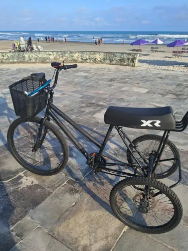 Bicicleta Triciclo otimo estado com banco duplo