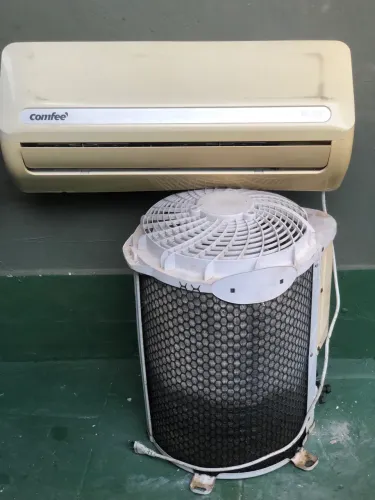 Ar-condicionado confie 9000 com um firo na serpentina