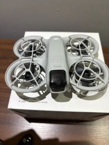 Drone Dji Neo Fly More Combo - Praticamente zero (apenas 21 minutos de voo)
